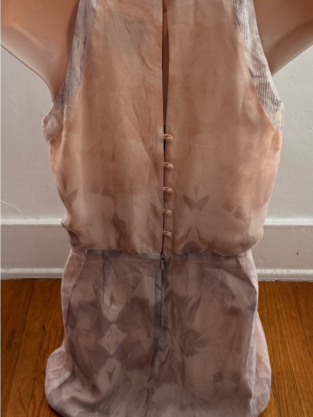 Addison 100% silk Sleeveless Chiffon Halter Dress in Blush and Light Gray, XS - Picture 2 of 16